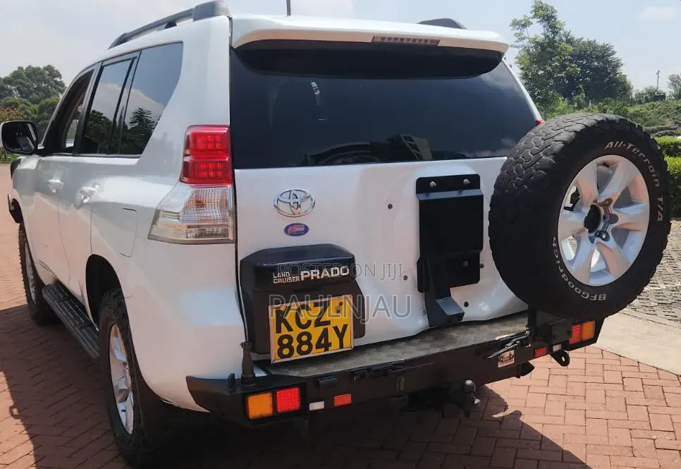 Toyota Land Cruiser Prado 2010