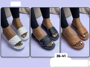 Women's Quilted Platform Slide Sandals – Soft, Comfortable Stylish