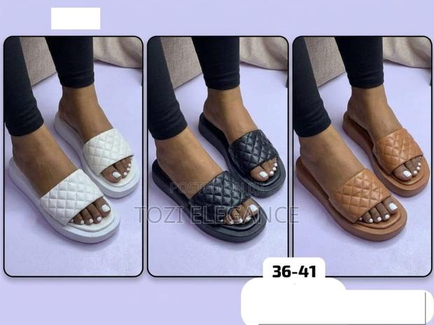 Women's Quilted Platform Slide Sandals – Soft, Comfortable Stylish