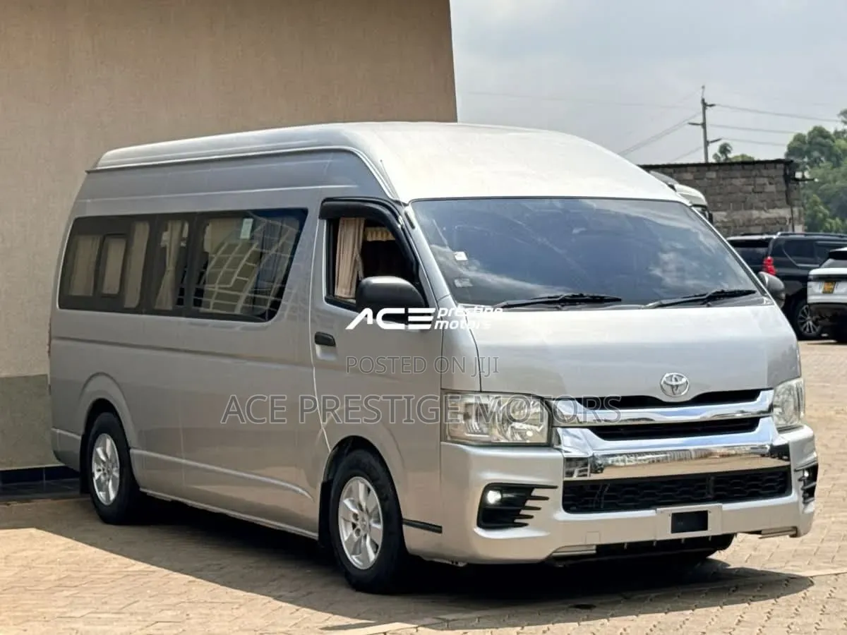 Toyota HiAce 2019 Silver