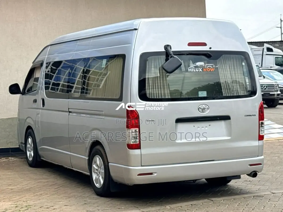 Toyota HiAce 2019 Silver