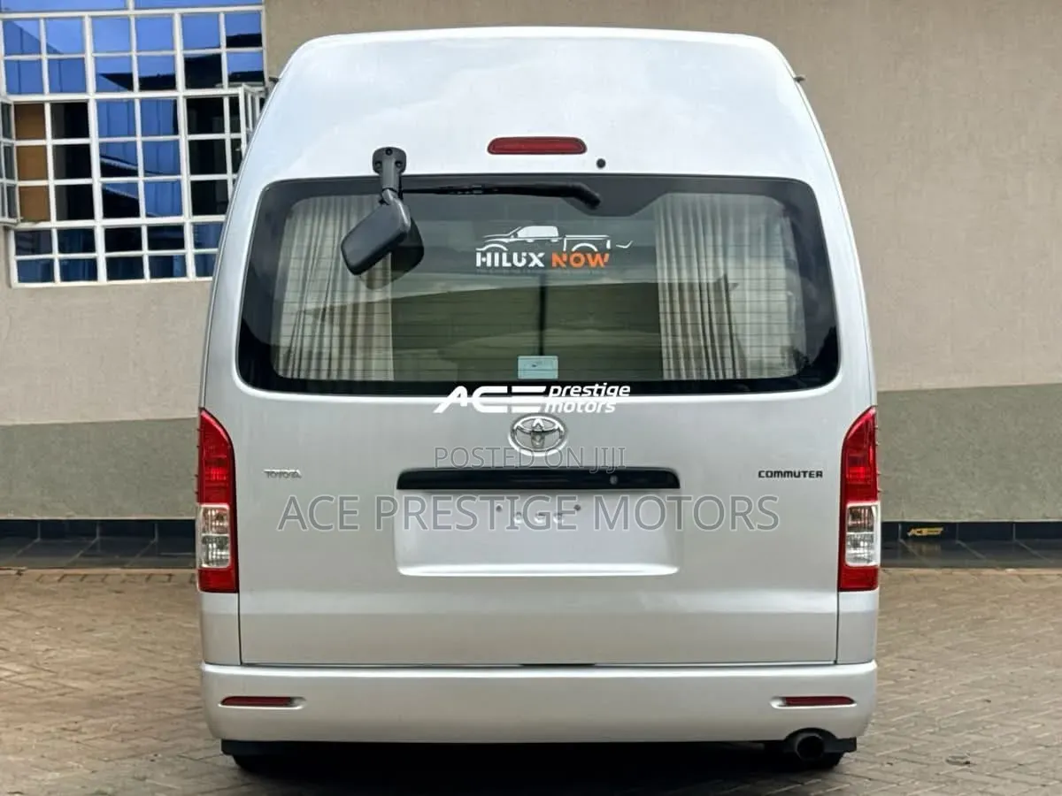 Toyota HiAce 2019 Silver