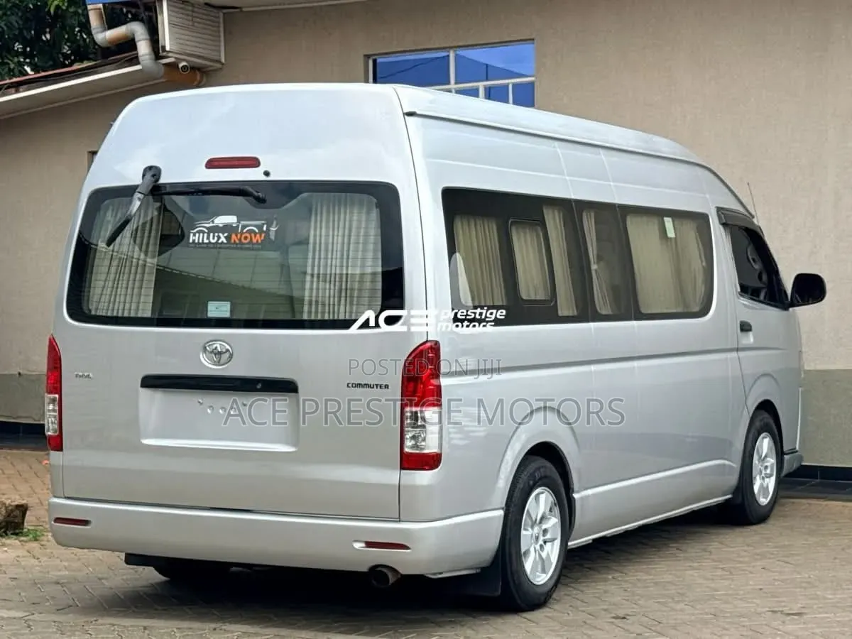 Toyota HiAce 2019 Silver
