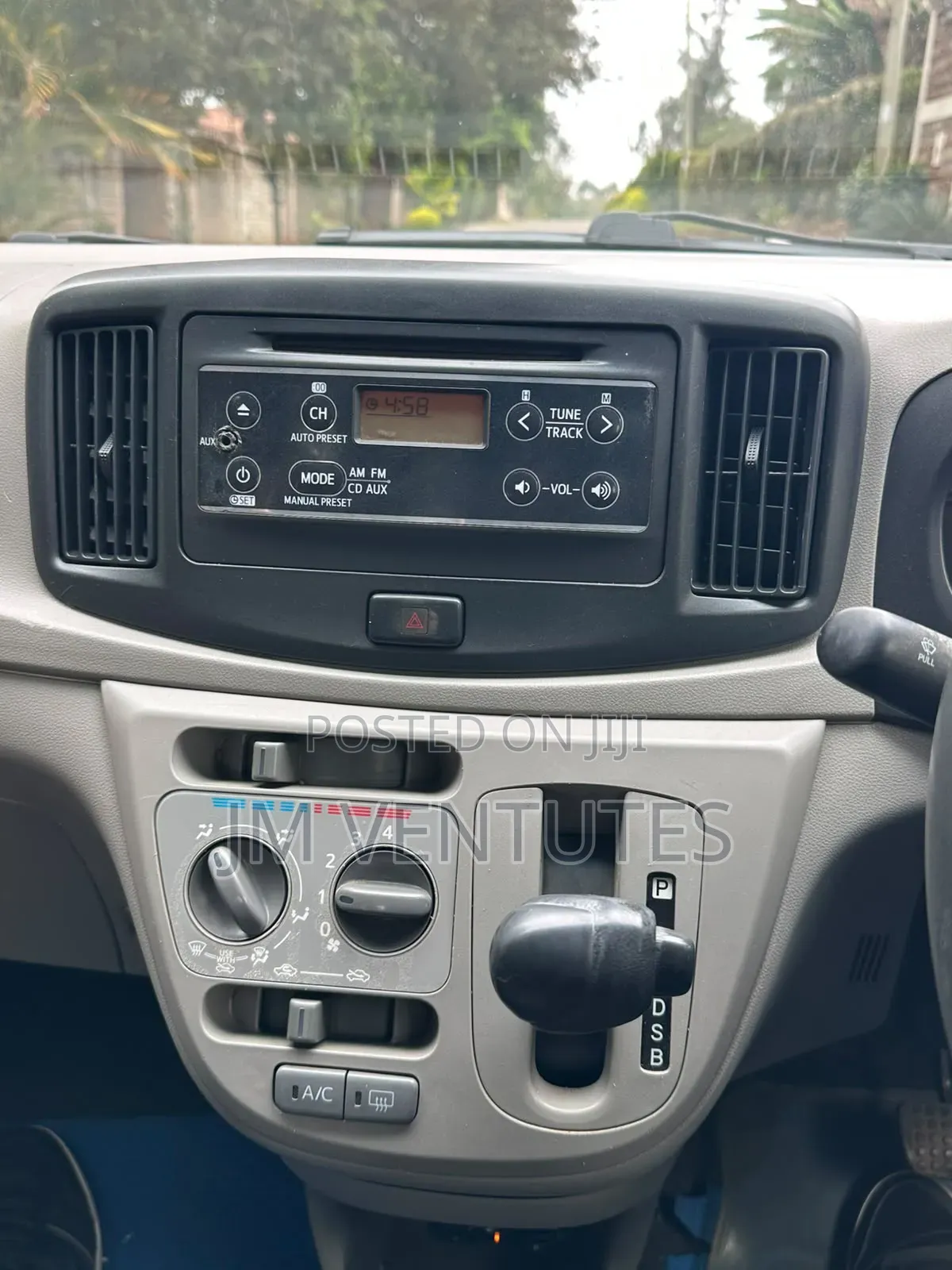 Daihatsu Mira 2015 White