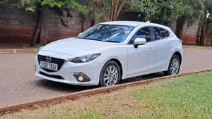 Mazda Axela SV Premium 2014 White