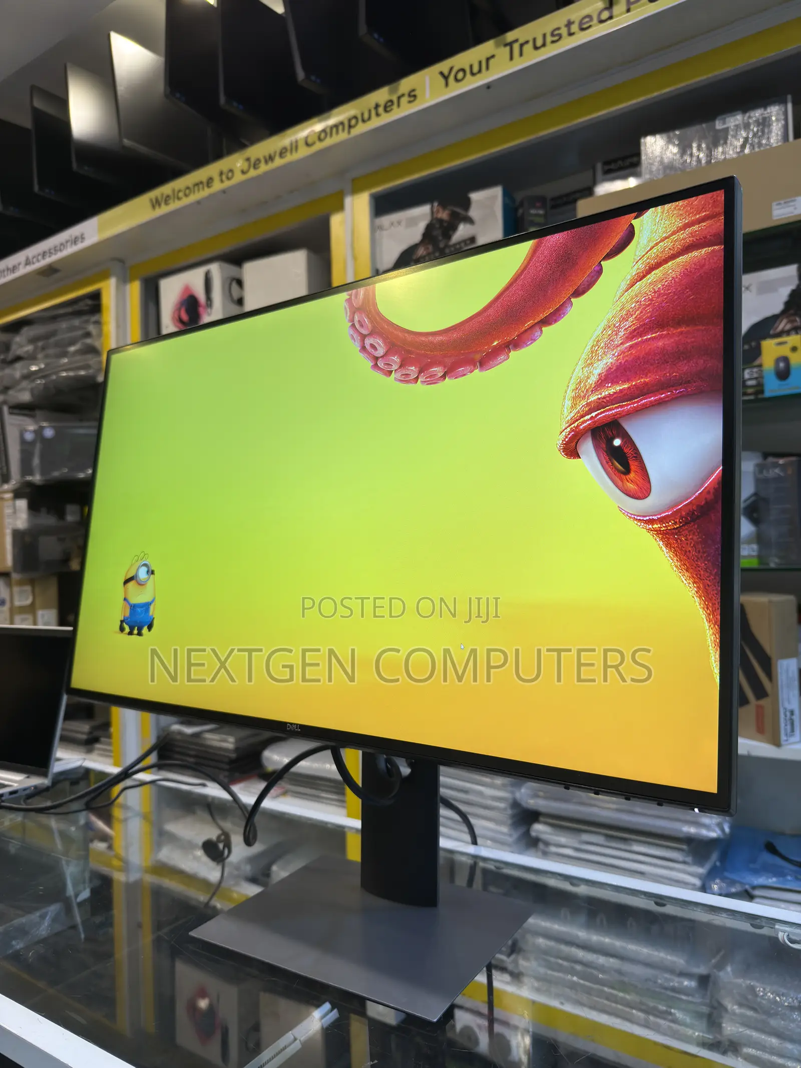 Dell U2718Q 27” (3840 X 2160p) IPS Frameless Monito