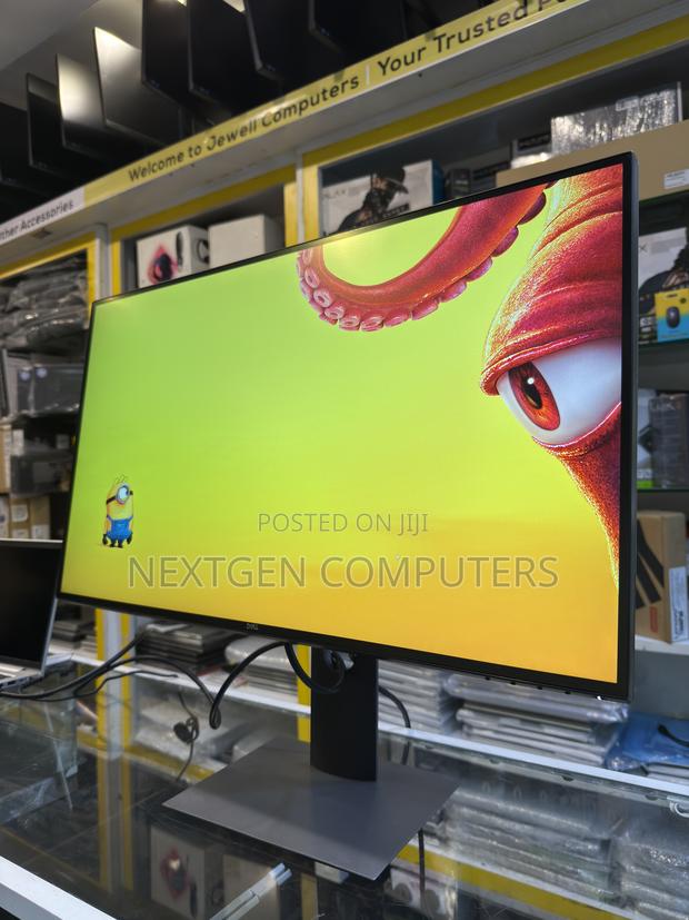 Dell U2718Q 27” (3840 X 2160p) IPS Frameless Monito - main view