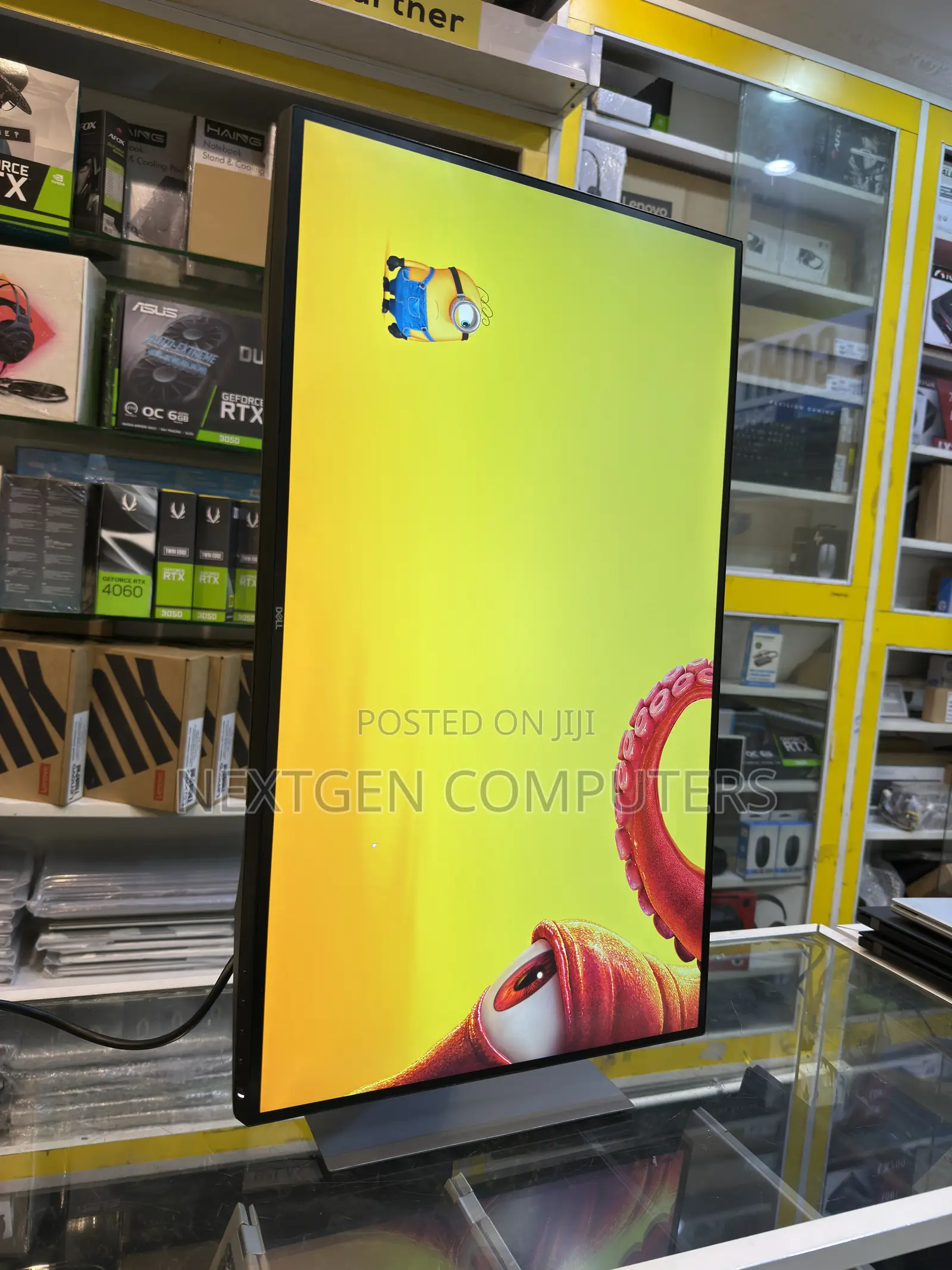 Dell U2718Q 27” (3840 X 2160p) IPS Frameless Monito