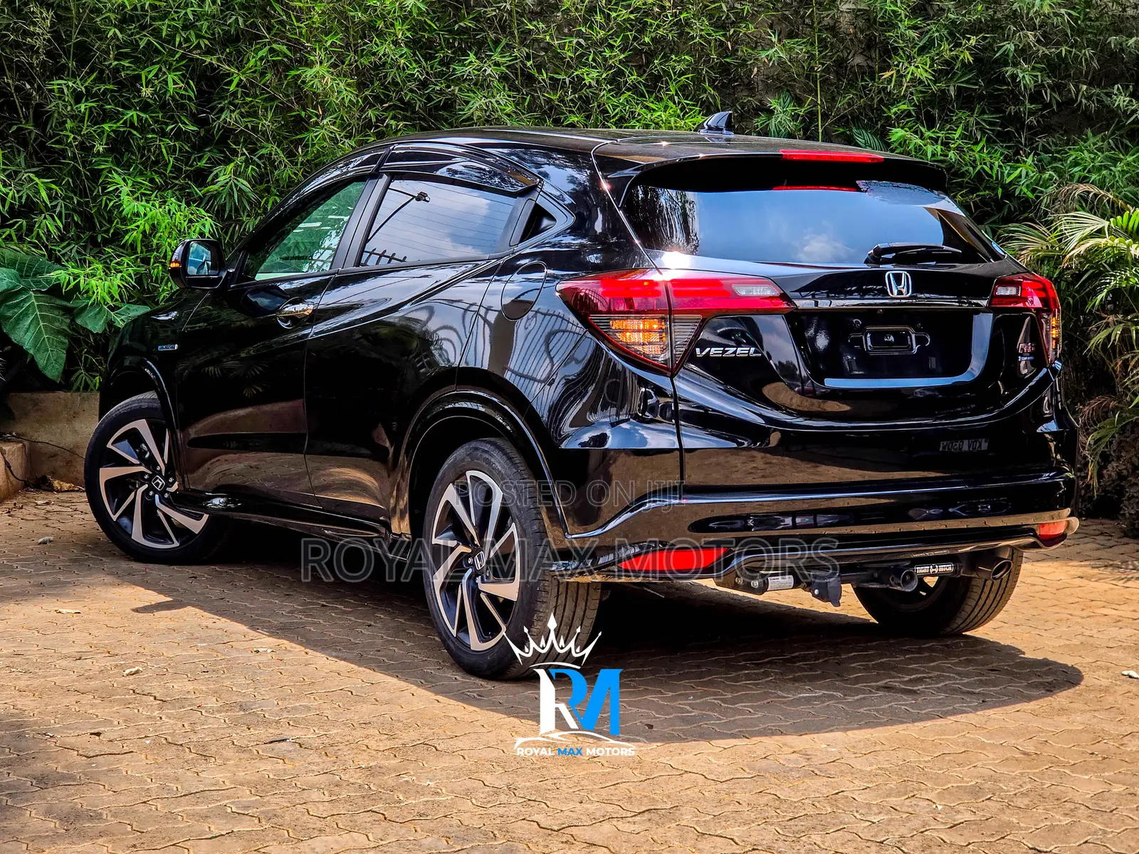 Honda Vezel 2019 Black