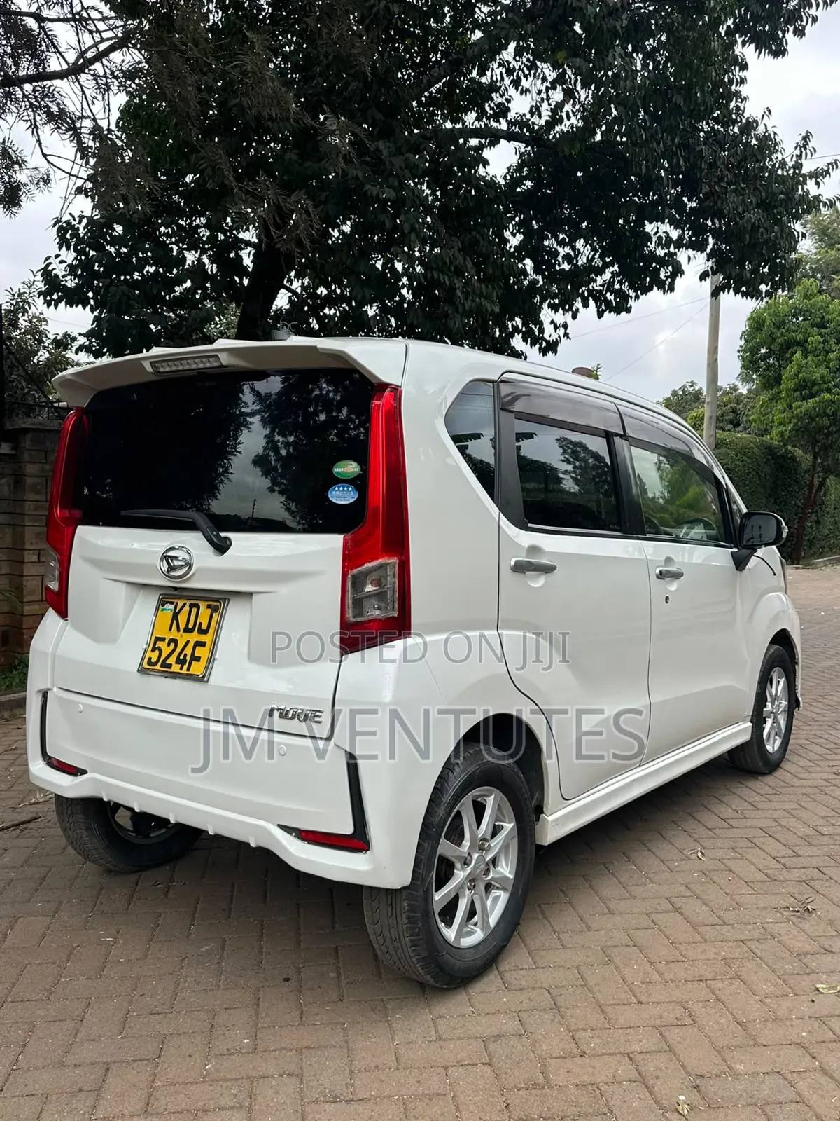 Daihatsu Move 2015 White