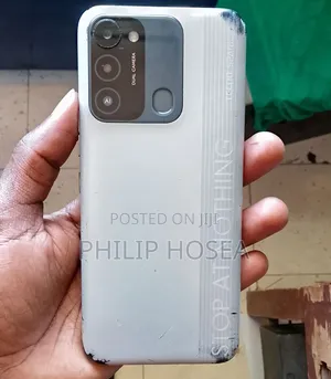 Tecno Spark 8C 64 GB Gray