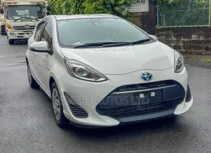 Toyota Aqua 2019 White
