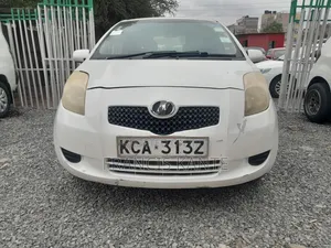 Toyota Vitz 2007 White