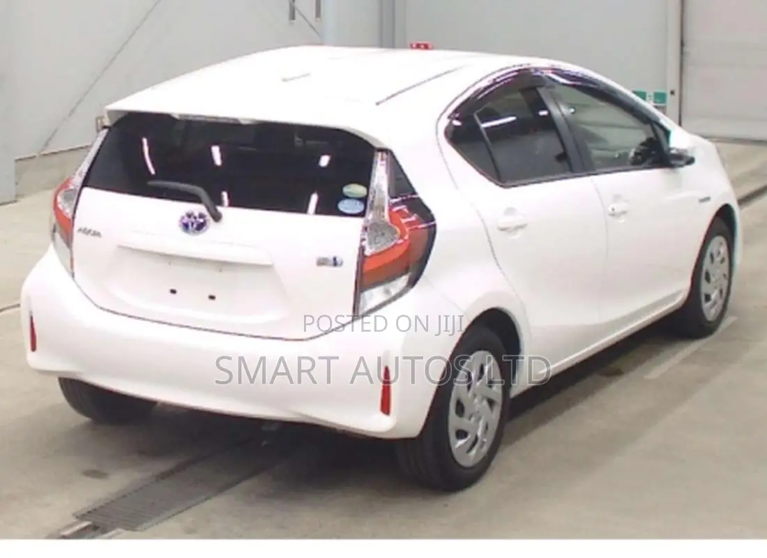 Toyota Aqua 2019 White