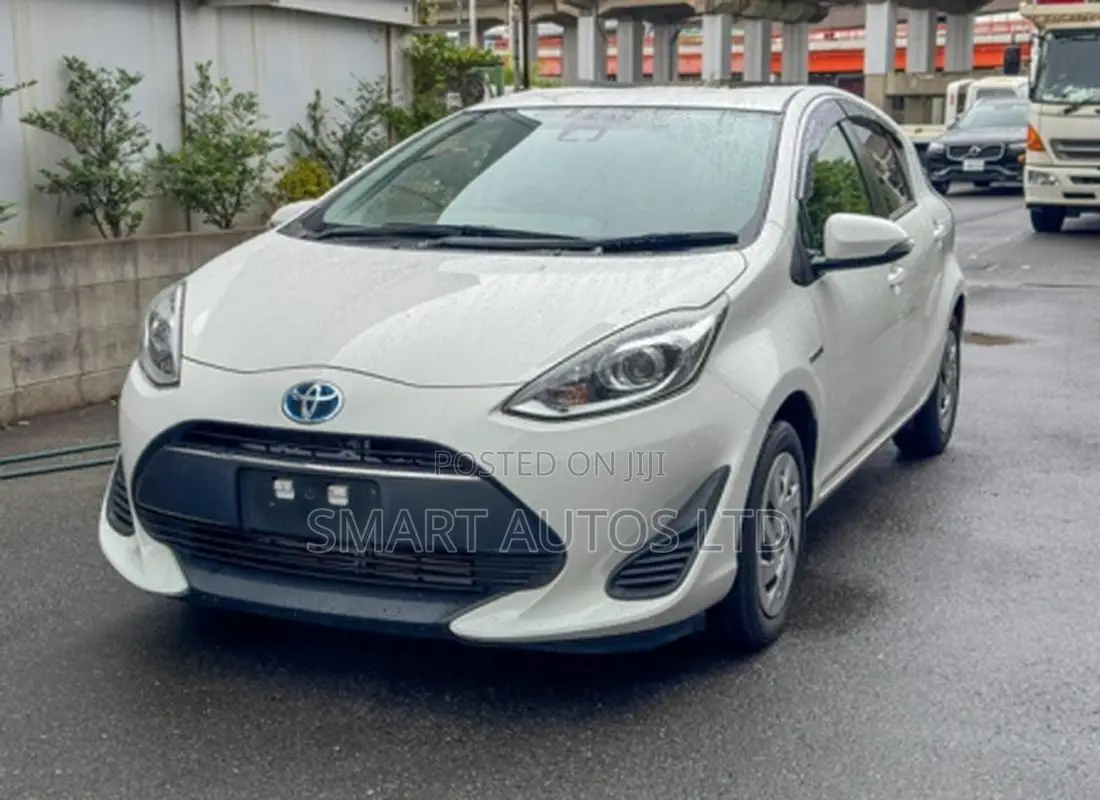 Toyota Aqua 2019 White
