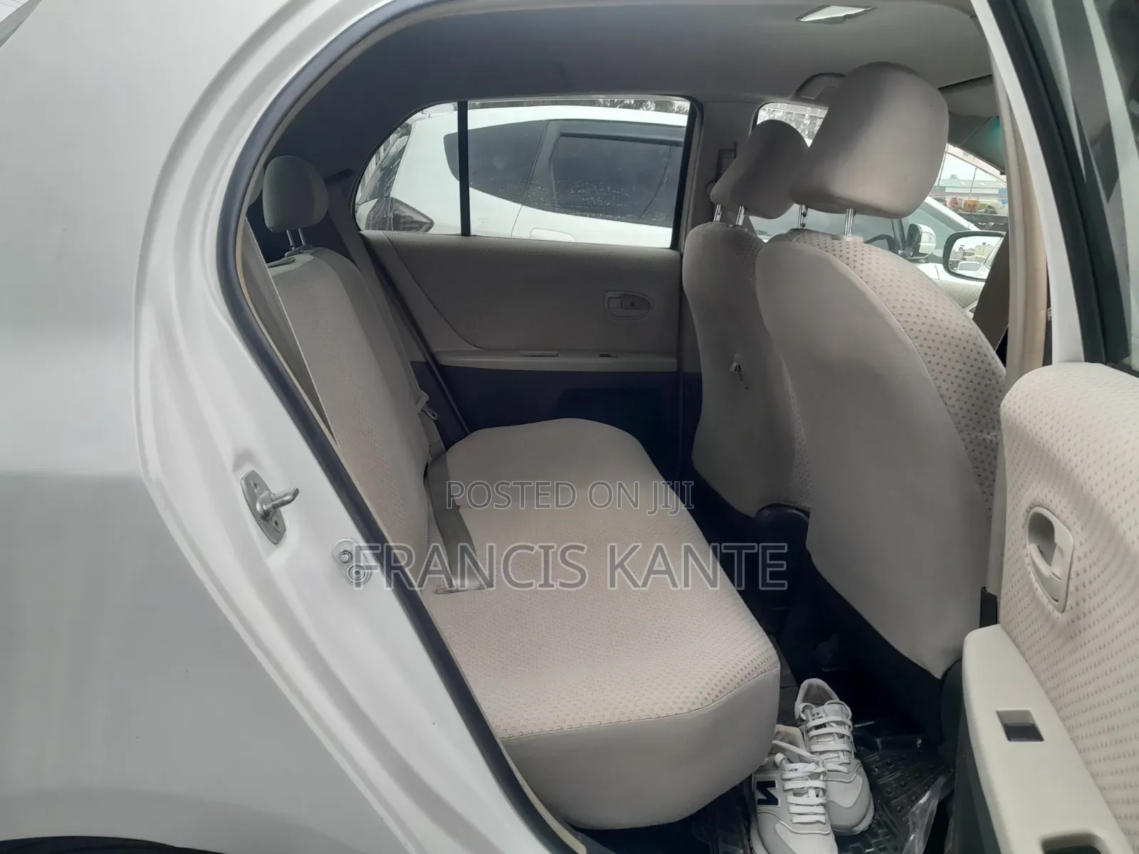 Toyota Vitz 2007 White