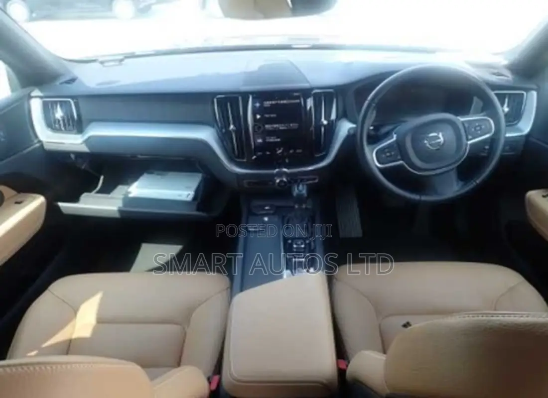 Volvo XC60 2019 Gray