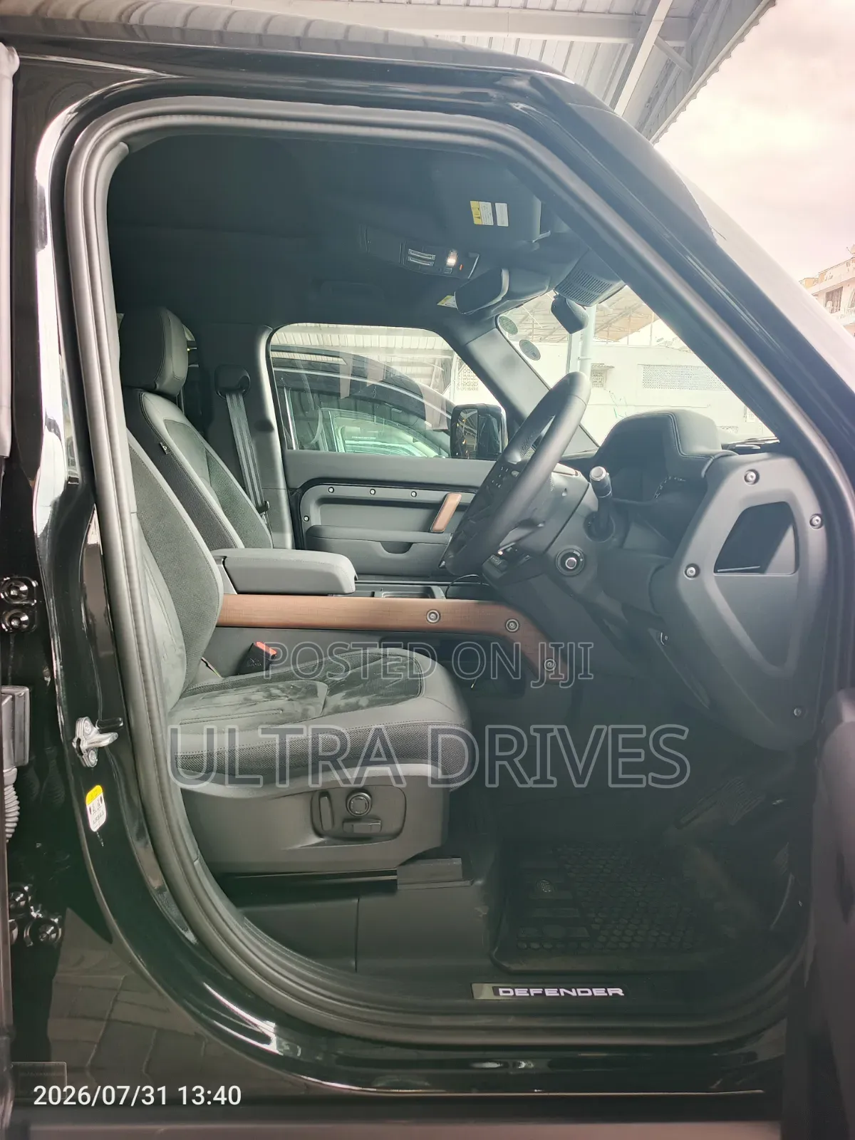 Land Rover Defender 2021 Black