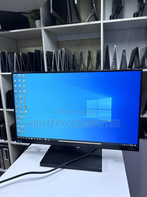 Samsung Monitors - main view