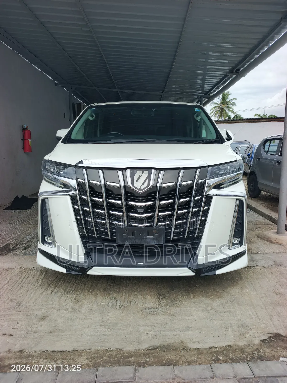Toyota Alphard 2019 White