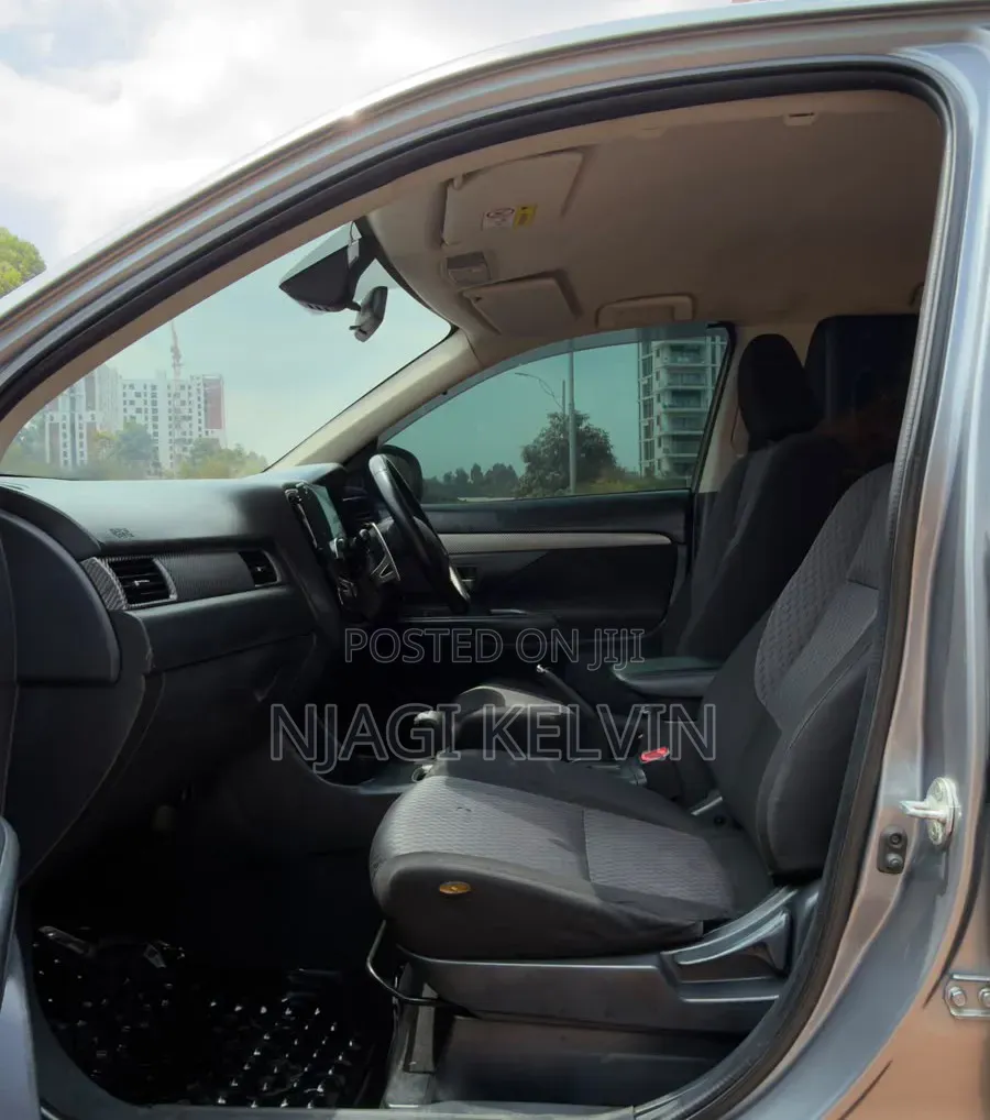 Mitsubishi Outlander 2012 Gray