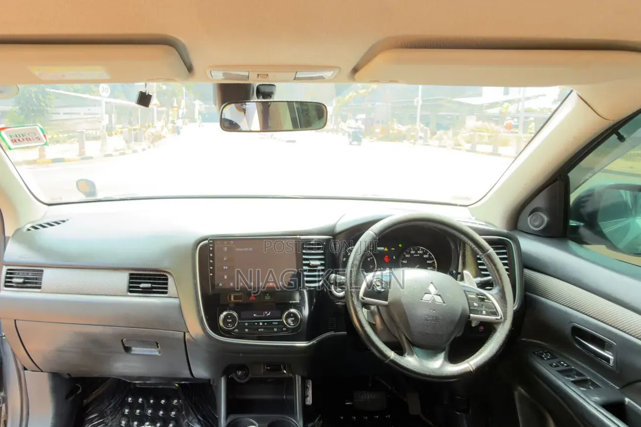 Mitsubishi Outlander 2012 Gray