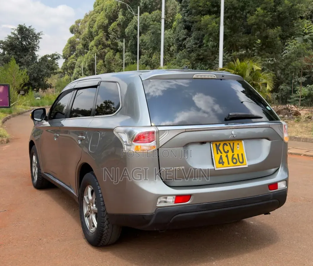 Mitsubishi Outlander 2012 Gray