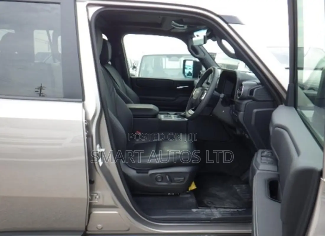 Toyota Land Cruiser LC250 2024 Gold