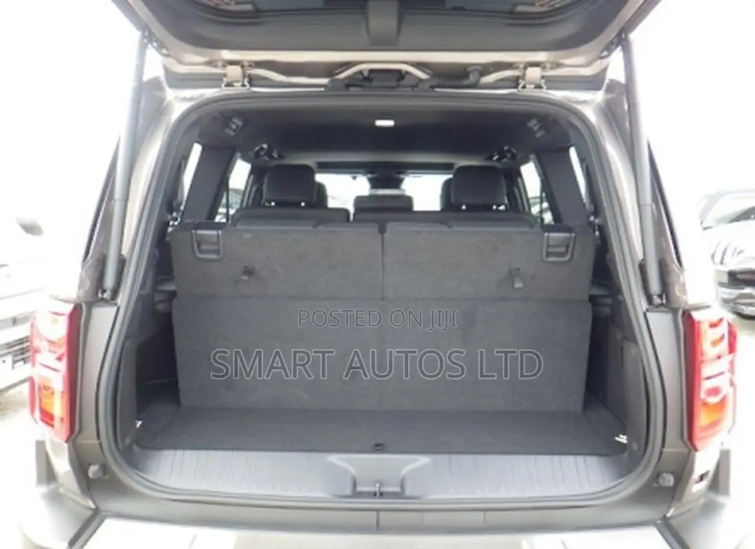 Toyota Land Cruiser LC250 2024 Gold