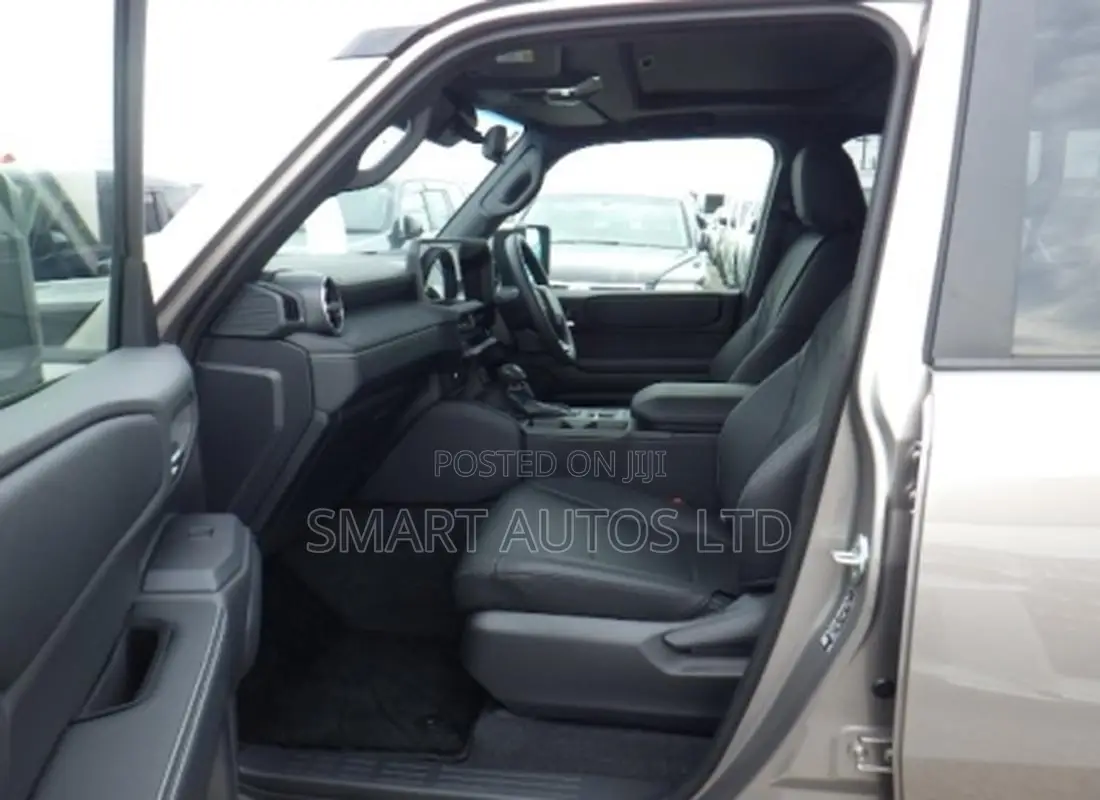Toyota Land Cruiser LC250 2024 Gold