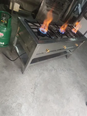 Commercial Three‐Burner Stainless Steel Gas Cooker