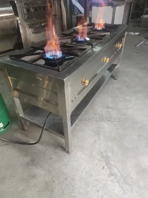 Commercial Three‐Burner Stainless Steel Gas Cooker