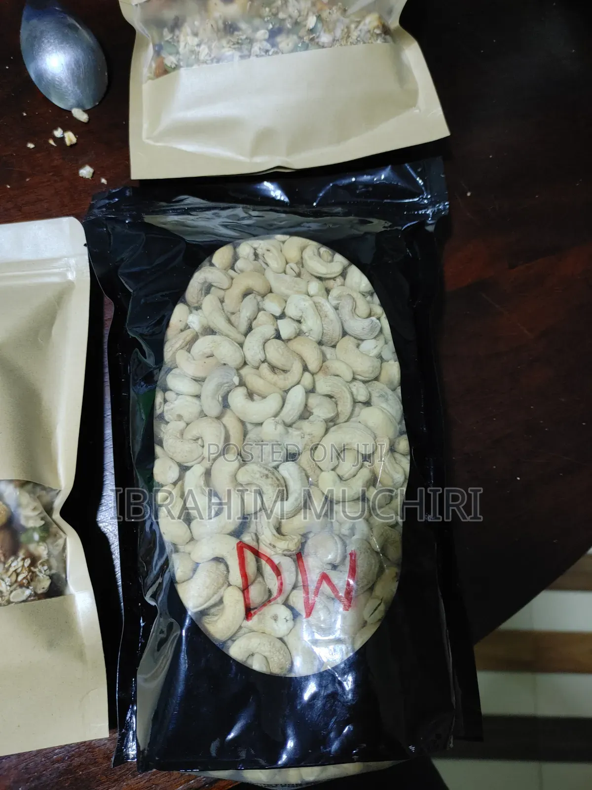 Raw Cashew Nuts (DW)