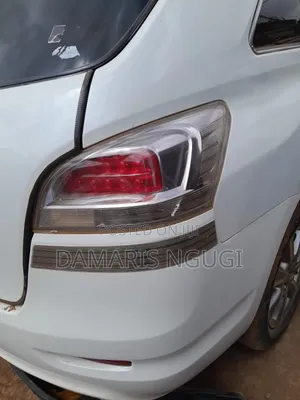 Nze 2002-2003 Taillight
