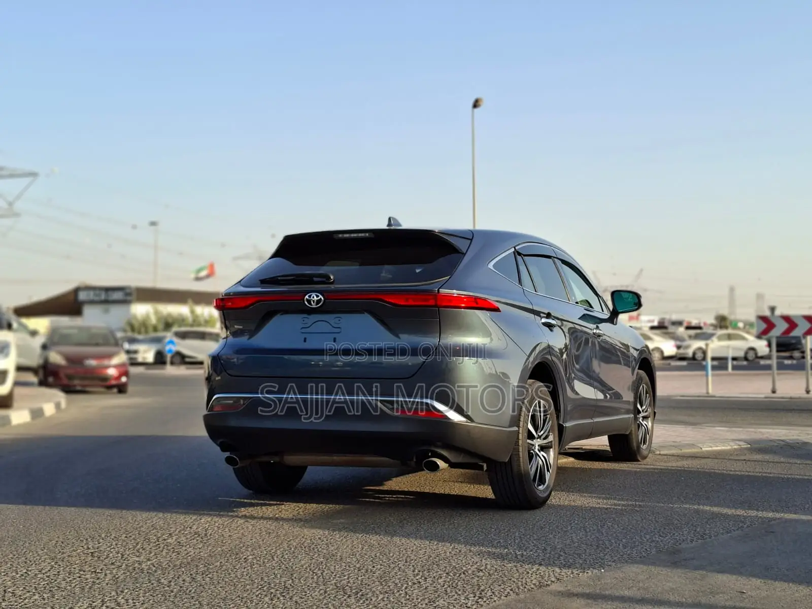 Toyota Harrier 2.0 2021 Gray