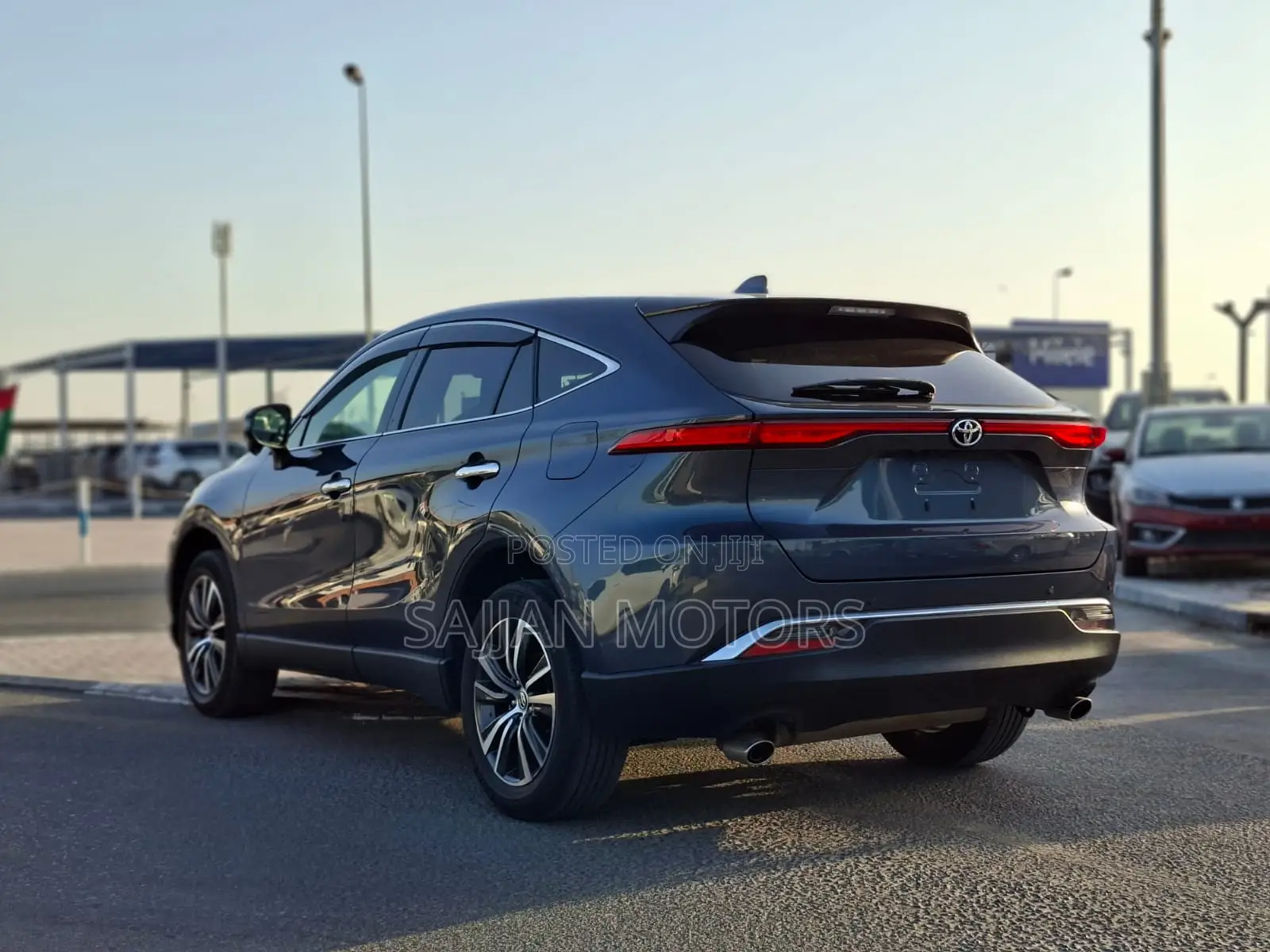 Toyota Harrier 2.0 2021 Gray