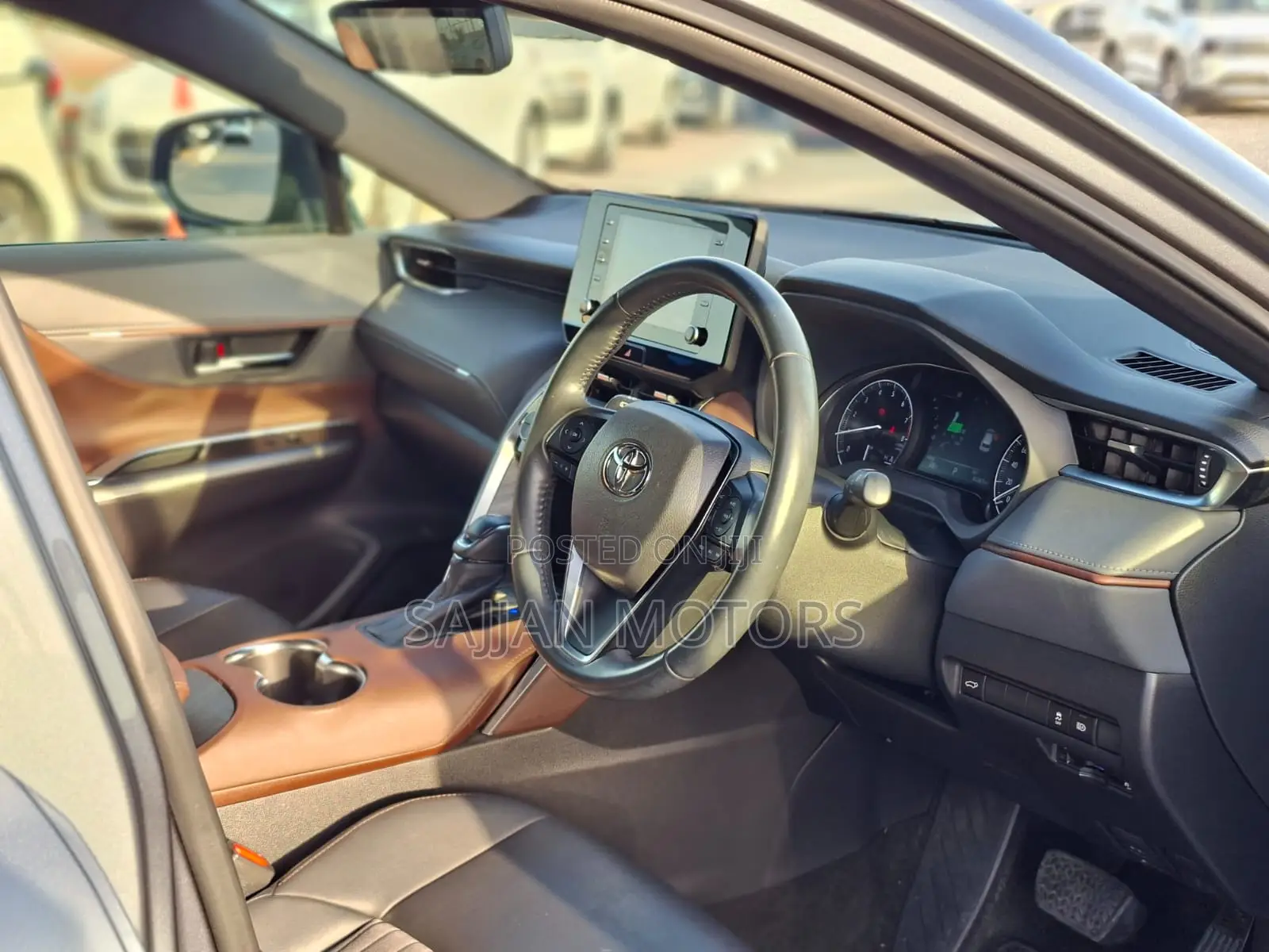 Toyota Harrier 2.0 2021 Gray