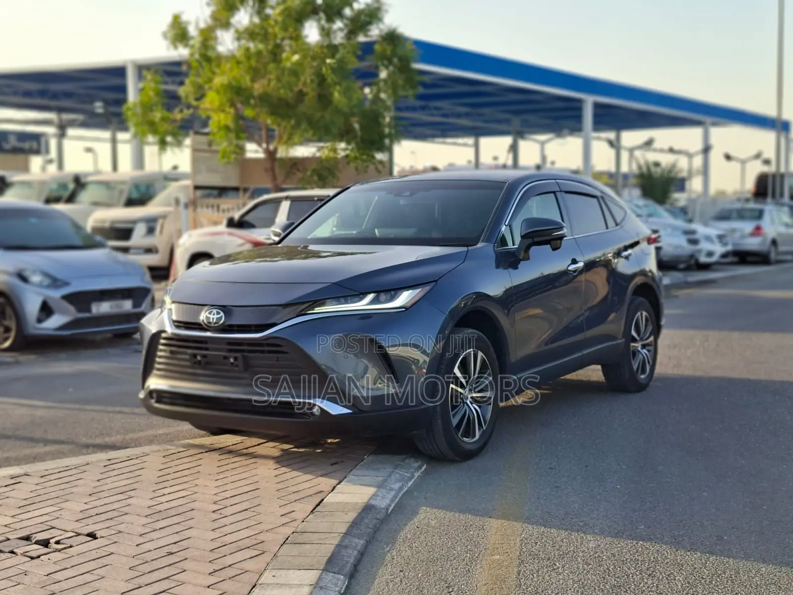 Toyota Harrier 2.0 2021 Gray