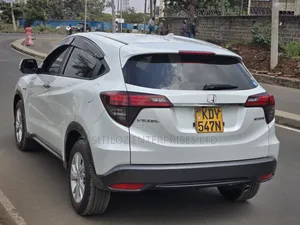 Honda Vezel 2019 White