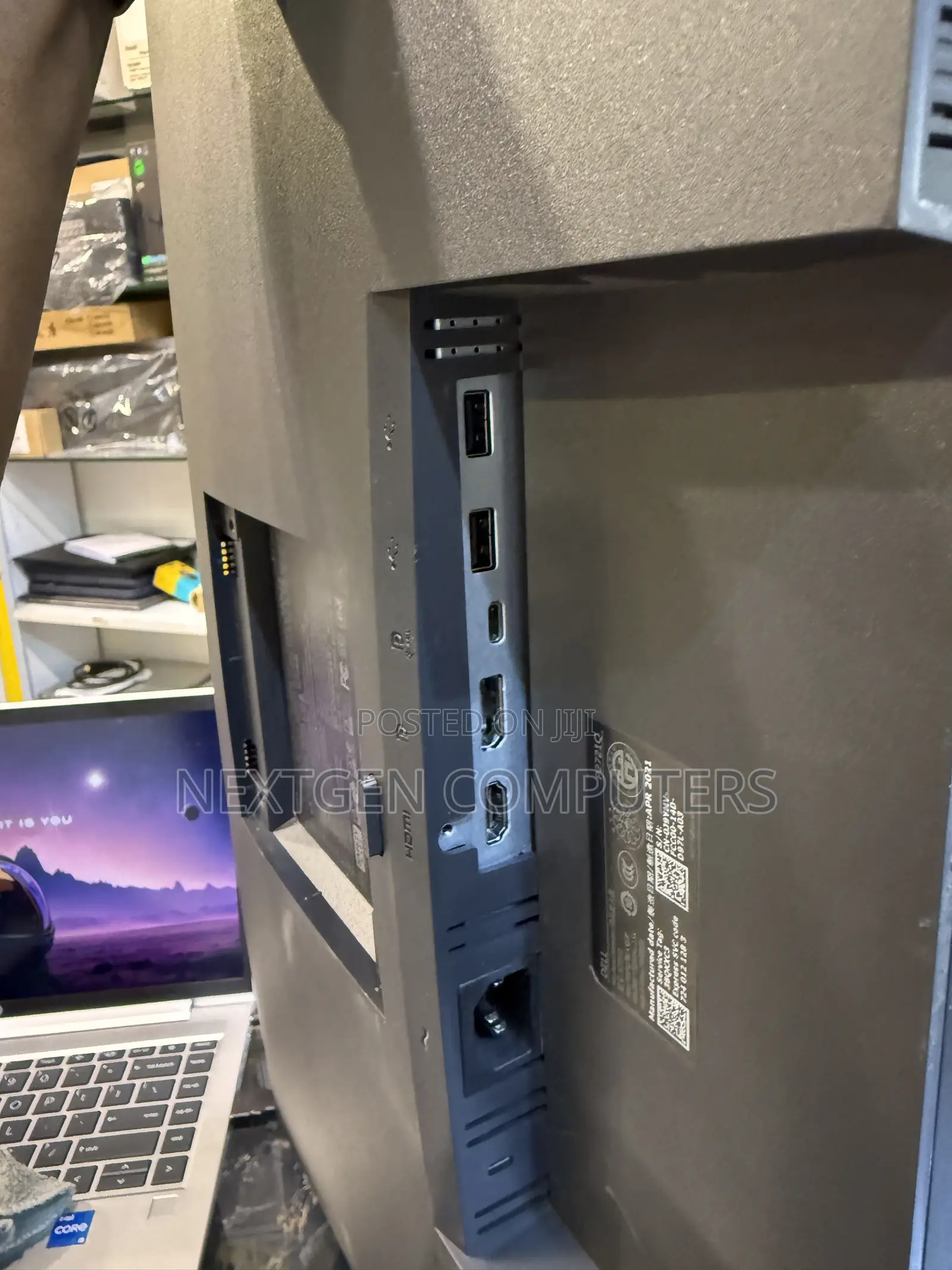 Dell P2721Q 27” (3840 X 2160P) IPS USB-C Frameless Monitor