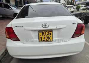 Toyota Axio 2010 White