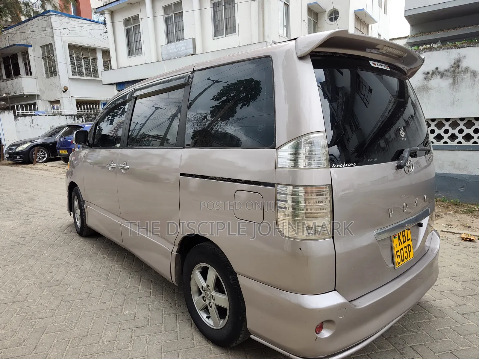 Toyota Voxy 2007 Gray
