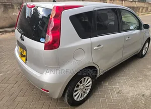 Nissan Note 2012 Silver