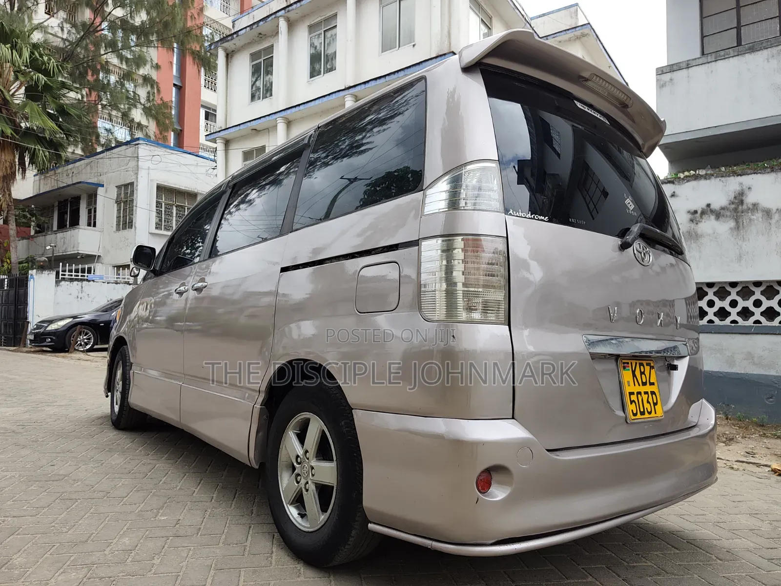 Toyota Voxy 2007 Gray