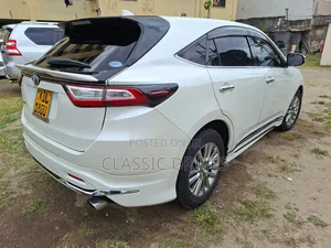 Toyota Harrier 2018