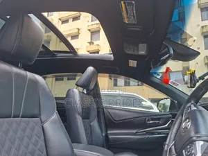 Toyota Harrier 2018