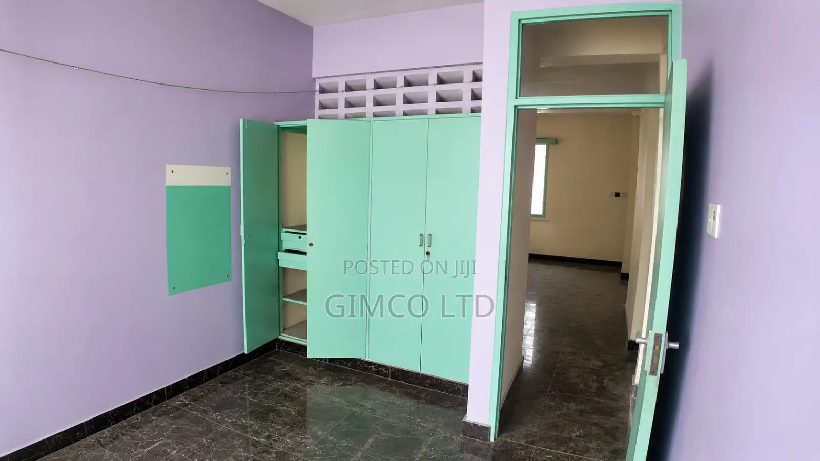 2bdrm Apartment in Mwembe Tayari, Moi Avenue (Msa) for sale