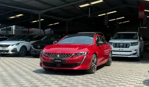 Peugeot 508 2019 Red