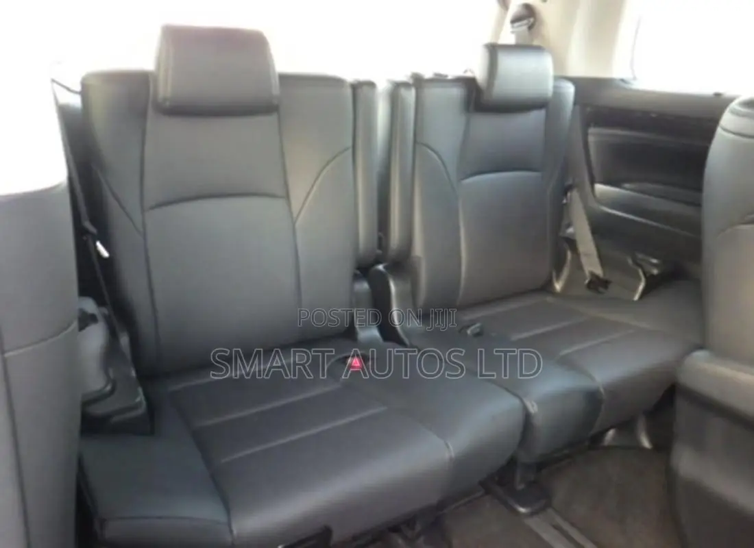 Toyota Vellfire 2019 Off white