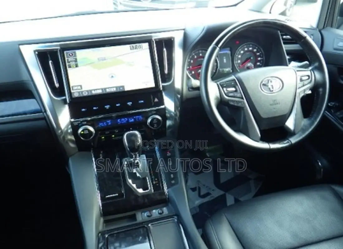 Toyota Vellfire 2019 Off white